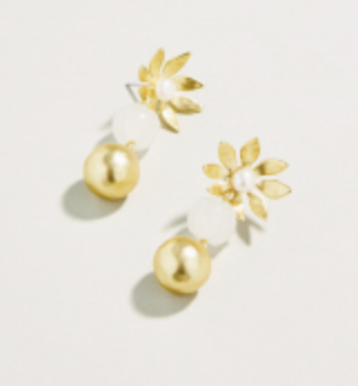 Chestnut Earrings White