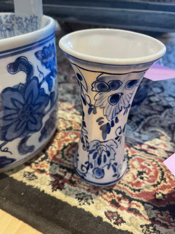 Sm Blue & White Vase
